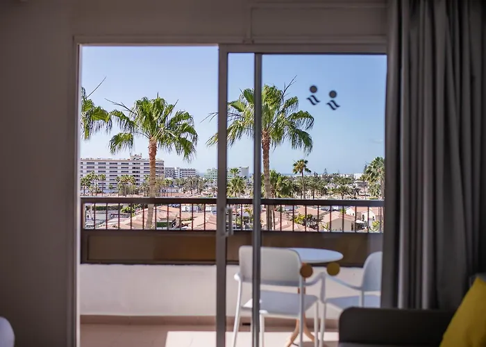 Servatur WaikikiHotel Todo Incluido